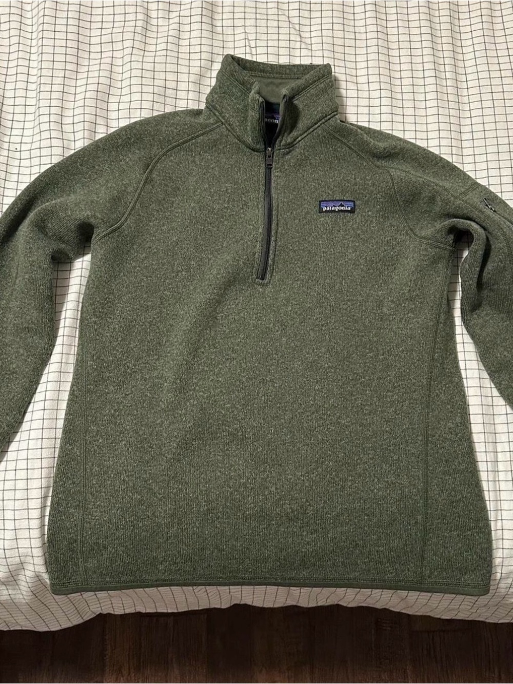 Patagonia Men's Olive Green Half-Zip Sweater